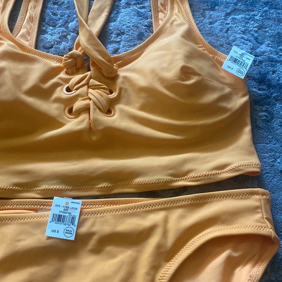 Unworn aerie two piece bikini comes with both pieces as seen in photo - Picture 4 of 4